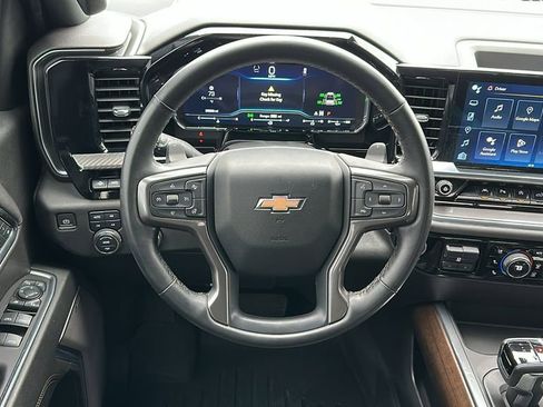 Certified 2023 Chevrolet Silverado 1500 High Country w/ Technology Package image 12