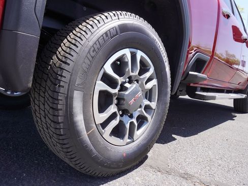 New 2025 GMC Sierra 2500 SLT w/ SLT Convenience Package image 6