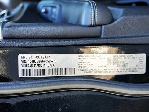 Used 2023 Jeep Grand Cherokee Limited w/ Trailer Tow Prep Group (B) image 33