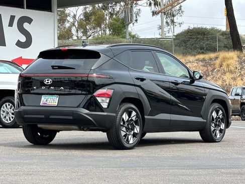 Used 2025 Hyundai Kona SEL FWD image 5