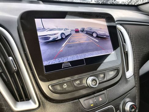 Used 2024 Chevrolet Malibu LS image 17