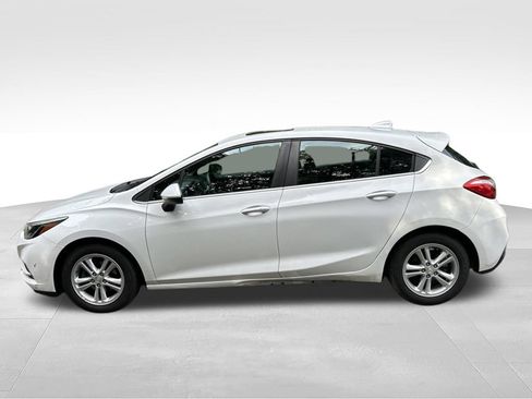 Used 2017 Chevrolet Cruze LT w/ Sun And Sound Package FWD image 2