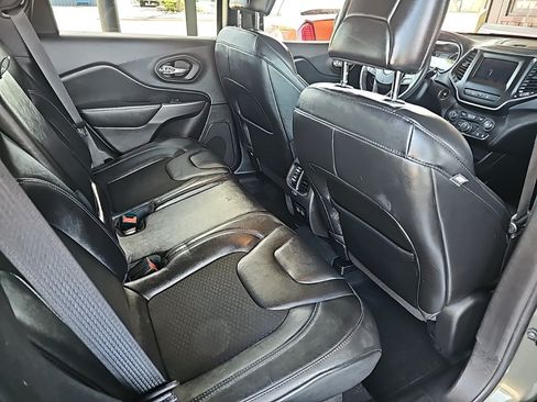 Used 2021 Jeep Cherokee Latitude Plus w/ Mopar Interior Package AWD/4WD image 15