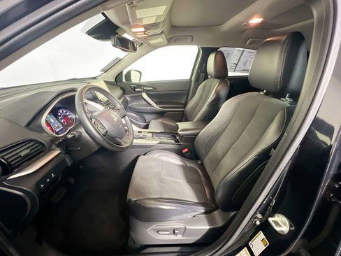 Used 2023 Mitsubishi Eclipse Cross SE image 7