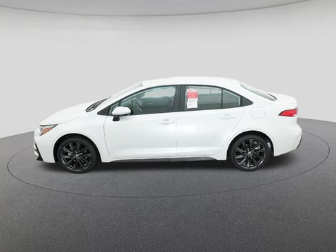 New 2026 Toyota Corolla SE FWD image 3