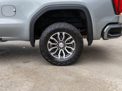 Used 2023 GMC Sierra 1500 AT4 w/ Technology Package image 33