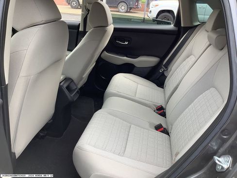 Used 2024 Honda HR-V LX image 9