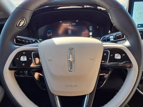 New 2026 Lincoln Corsair Grand Touring AWD/4WD image 9