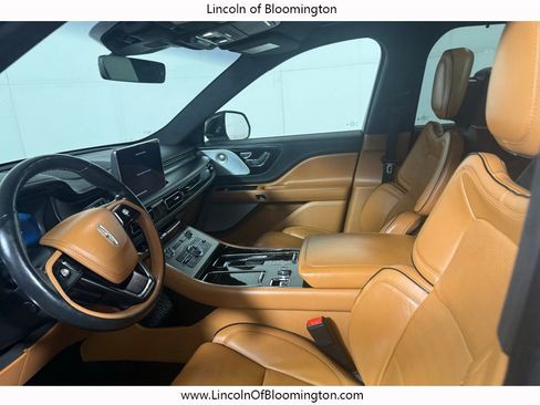 Certified 2023 Lincoln Aviator Black Label w/ Dynamic Handling Package AWD/4WD image 38