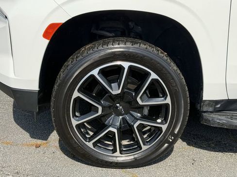 Used 2022 Chevrolet Tahoe RST AWD/4WD image 28