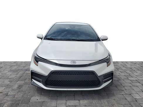 Used 2021 Toyota Corolla SE FWD image 2