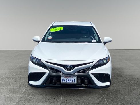 Used 2023 Toyota Camry SE w/ Convenience Package FWD image 8