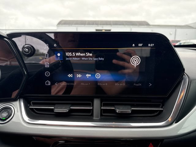 Used 2025 Chevrolet Trax LT w/ Driver Confidence Package FWD image 22