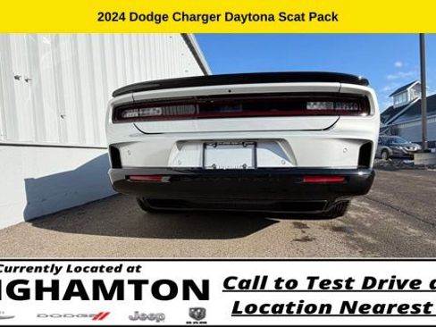 Used 2024 Dodge Charger Daytona Scat Pack w/ Plus Group AWD/4WD image 14