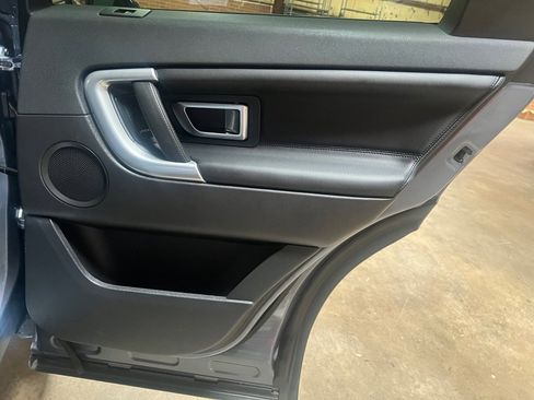 Used 2019 Land Rover Discovery Sport HSE Dynamic image 28