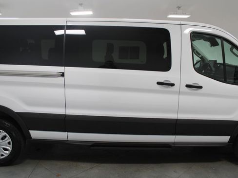 Used 2023 Ford Transit 350 XLT image 11