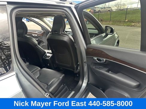 Used 2019 Volvo XC90 T6 Momentum w/ Advanced Package image 32