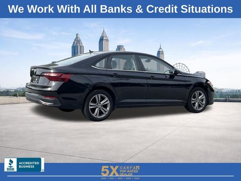 Used 2024 Volkswagen Jetta SE image 24