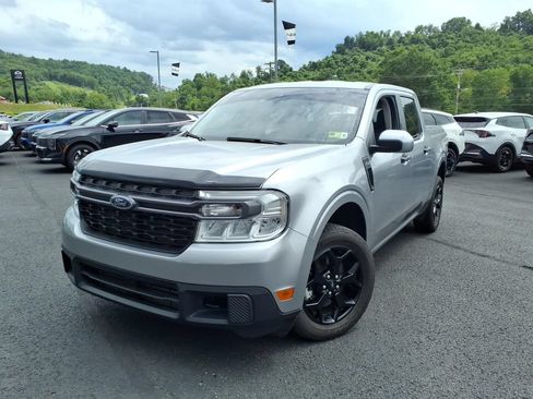 Used 2023 Ford Maverick XLT w/ Equipment Group 300A Standard AWD/4WD image 3