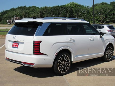Used 2026 Hyundai Palisade Calligraphy FWD image 6