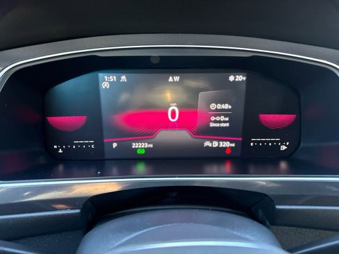 Used 2022 Volkswagen Tiguan SE R-Line image 19