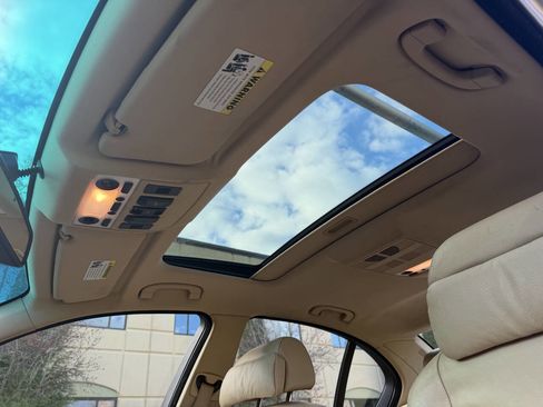 Used 2007 BMW 550i 550i 4dr Sedan image 28