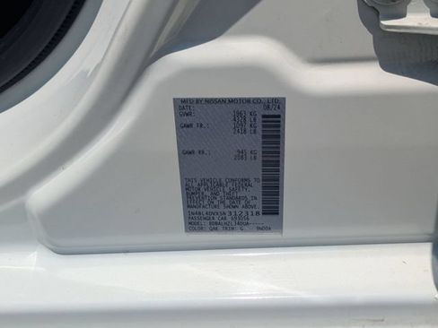 Used 2025 Nissan Altima 2.5 SV FWD image 38