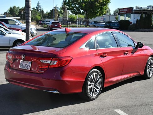 Used 2021 Honda Accord Hybrid image 8