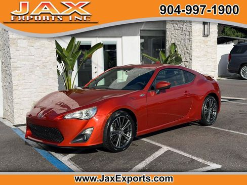 Used 2015 Scion FR-S RWD image 1