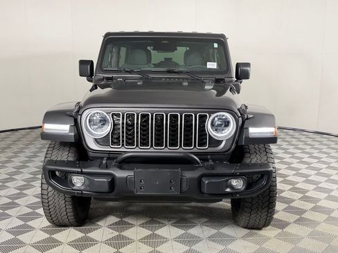 Certified 2025 Jeep Wrangler Unlimited Sahara AWD/4WD image 11