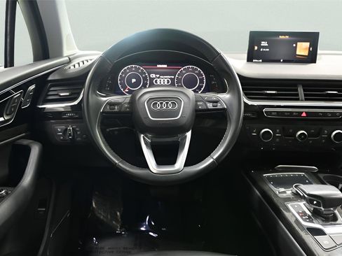Used 2018 Audi Q7 3.0T Premium Plus w/ Premium Plus Package AWD/4WD image 11