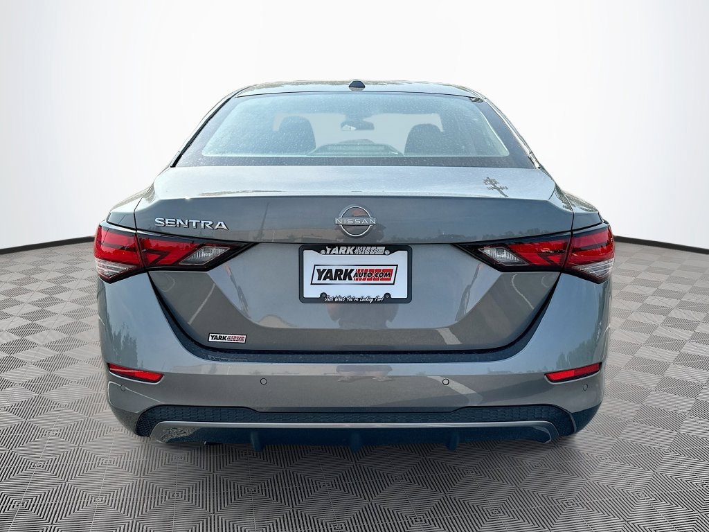 Used 2025 Nissan Sentra SV FWD image 9
