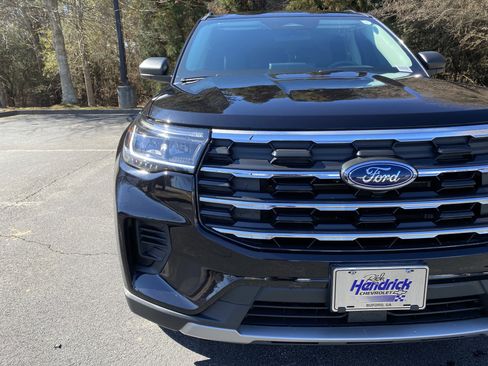 Used 2025 Ford Explorer Active image 14