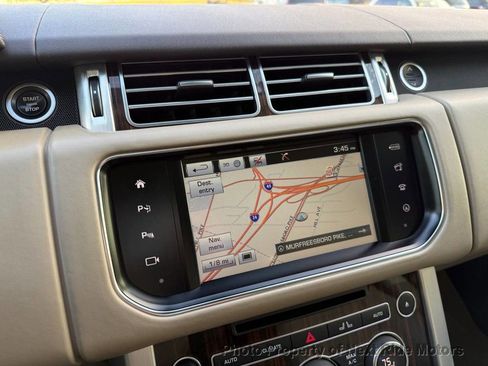 Used 2016 Land Rover Range Rover HSE image 21