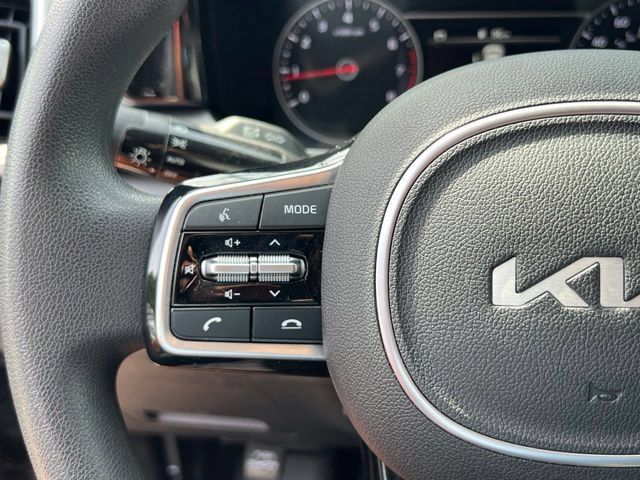Certified 2023 Kia Sorento LX AWD/4WD image 21