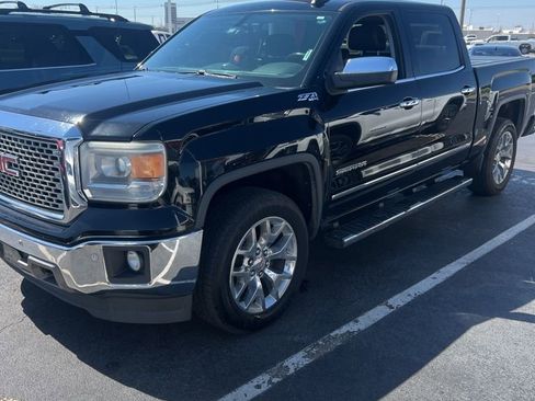 Used 2015 GMC Sierra 1500 SLT w/ SLT Crew Cab Value Package image 2