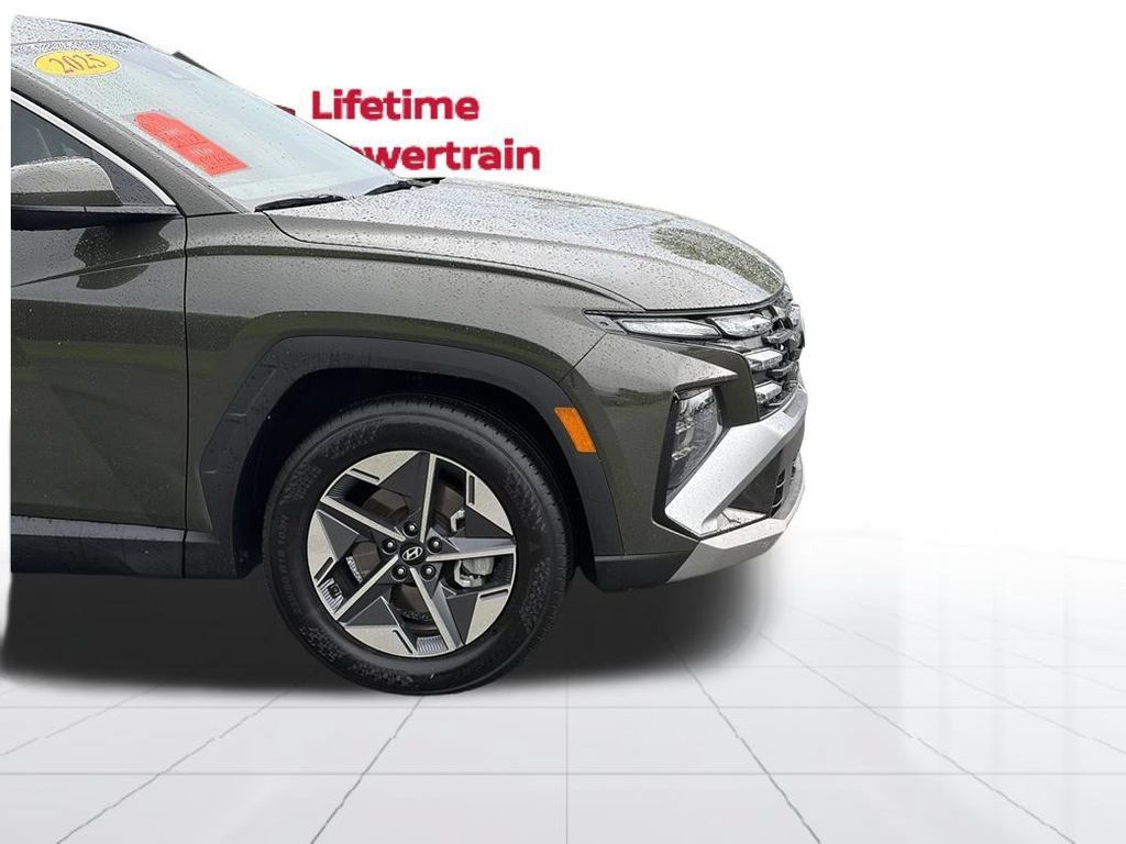 Used 2025 Hyundai Tucson SEL FWD image 8