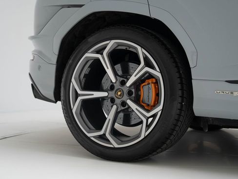 Used 2024 Lamborghini Urus S AWD/4WD image 10