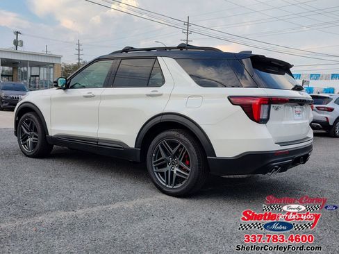 New 2025 Ford Explorer ST image 3