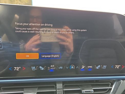 New 2026 Chevrolet Equinox EV LT image 23