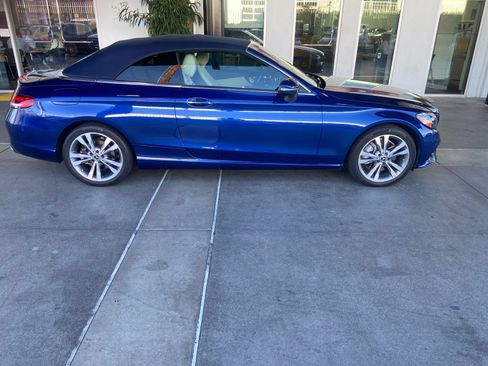 Used 2021 Mercedes-Benz C 300 Cabriolet image 4