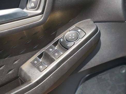 Used 2020 Ford Escape SE FWD image 25