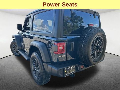 Used 2025 Jeep Wrangler Sport AWD/4WD image 10