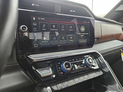 Used 2025 GMC Sierra 2500 Denali Ultimate w/ Max Trailering Package image 17