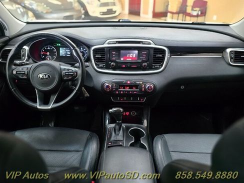 Used 2016 Kia Sorento EX FWD image 17