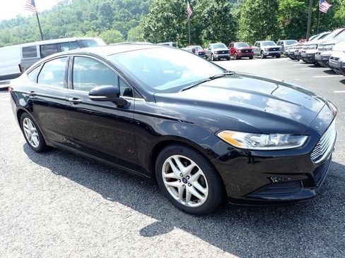 Used 2016 Ford Fusion SE FWD image 8