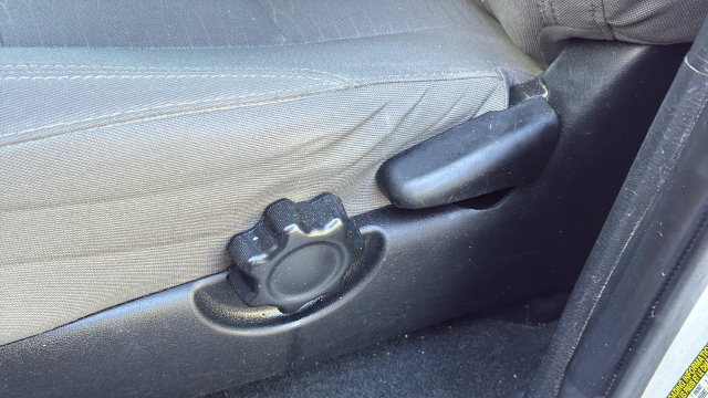Used 2016 Toyota Tacoma SR RWD image 12