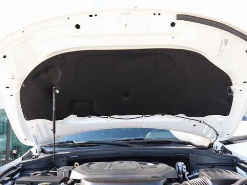 Used 2021 Jeep Grand Cherokee Laredo X image 19