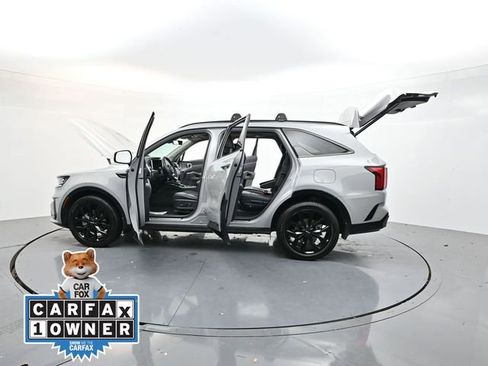 Used 2023 Kia Sorento SX image 39