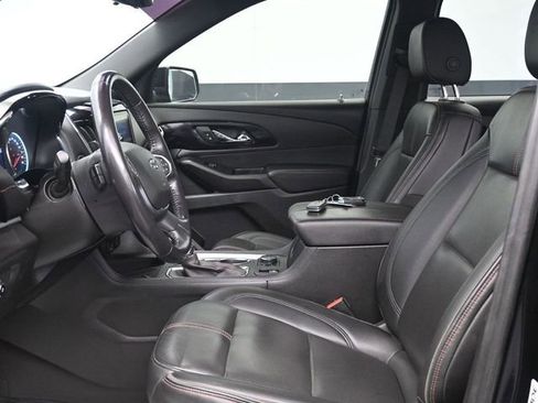 Used 2022 Chevrolet Traverse RS image 6